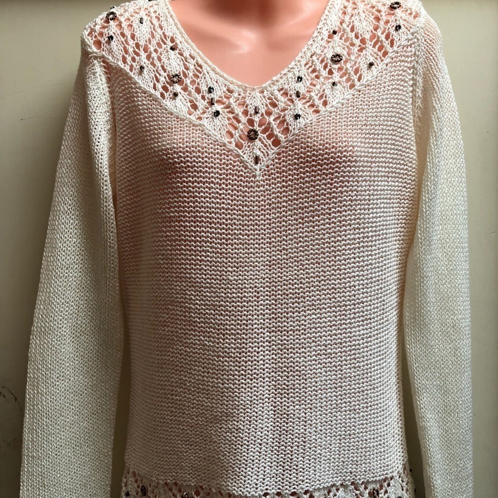 BCBG Maxazria Sweater Size M